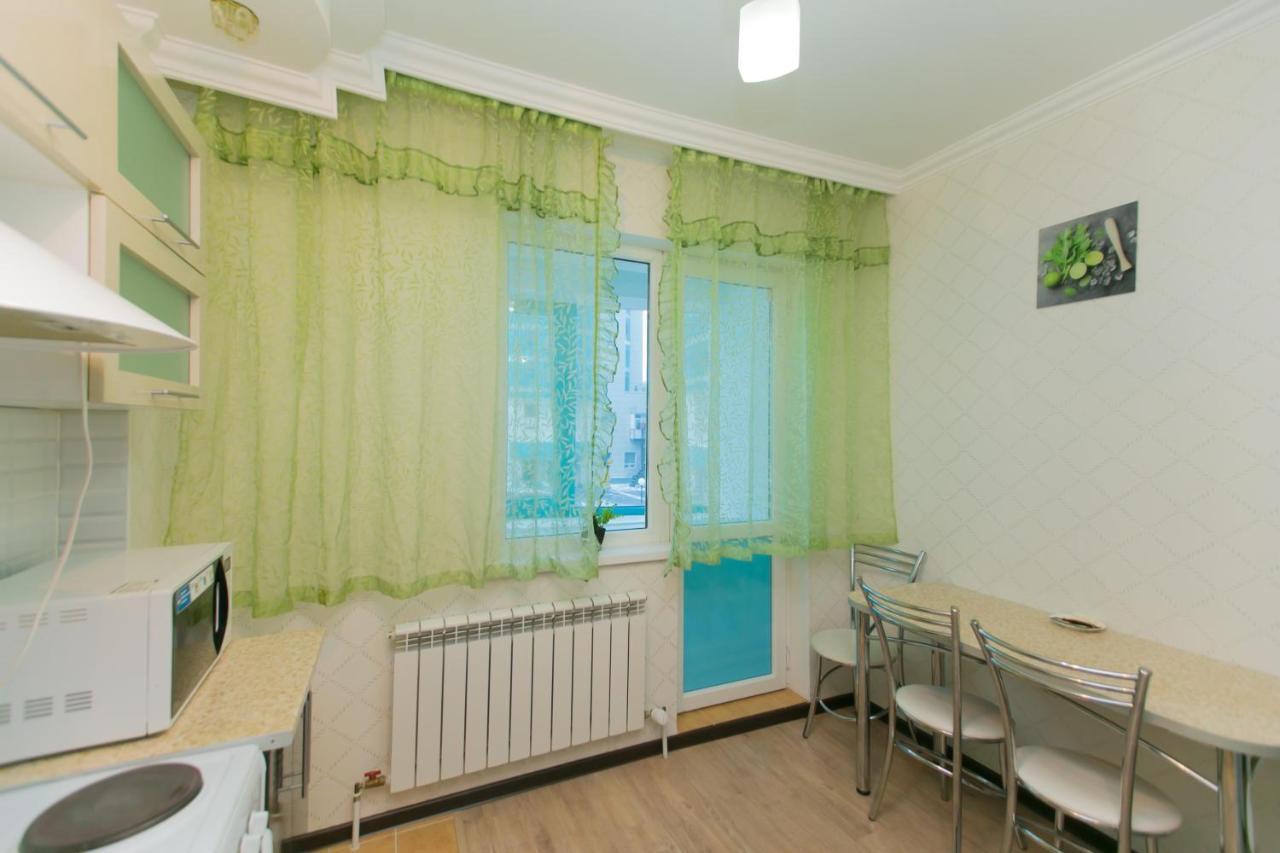 Cozy Apartment On Sarayshyq Street 5E Astaná Exterior foto